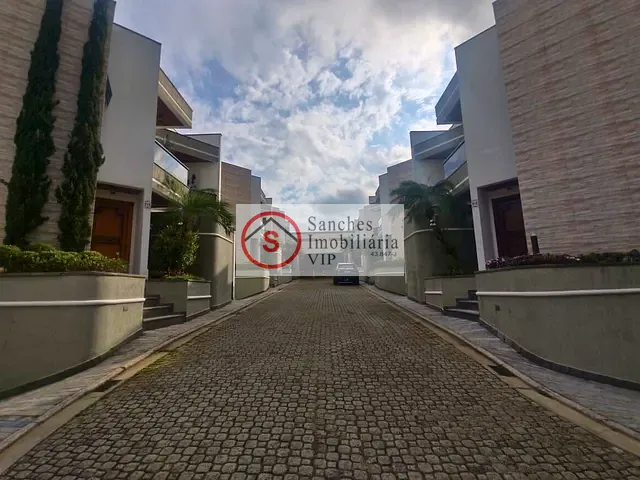 Sobrado 4 quartos e 6 banheiros, à venda ou para alugar, no bairro Vila Prudente em São Paulo