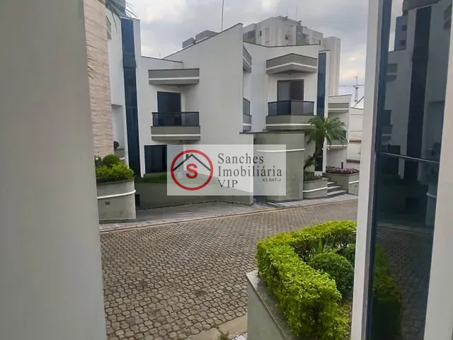 Sobrado 4 quartos e 6 banheiros, à venda ou para alugar, no bairro Vila Prudente em São Paulo