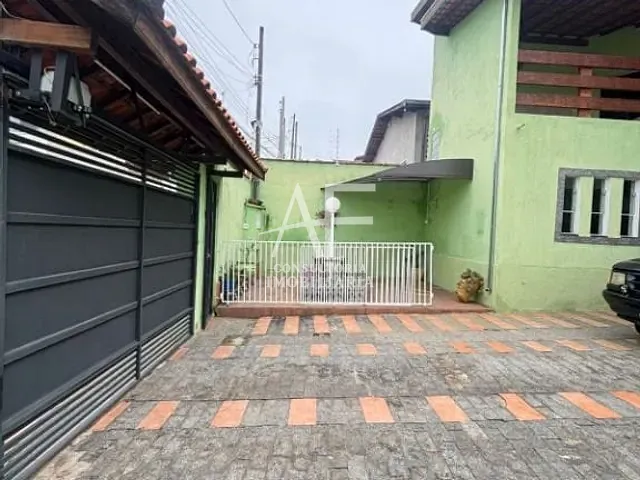 Sobrado com 275m² 3 quartos e 3 banheiros, para alugar, no bairro Granjas Reunidas São Goncalo em Taubaté