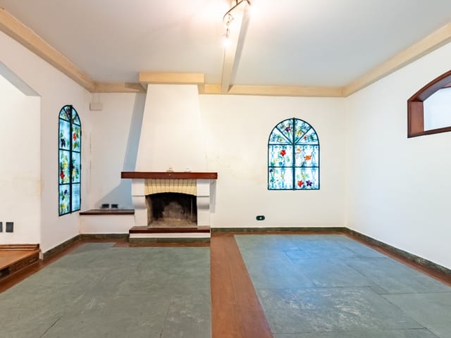 Foto do Sobrado - Sobrado para venda em Jardim da Glória com 4 quartos, sendo 3 suítes, 297m² | Lares e Andares Imóveis