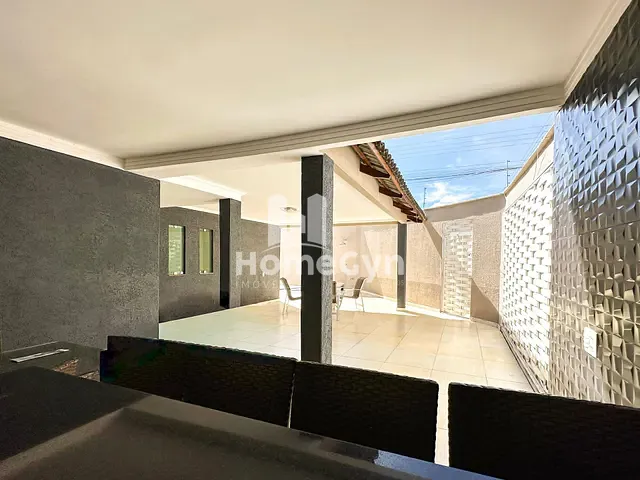 Sobrado com 185m² 3 quartos e 3 banheiros, para alugar, no bairro Moinho dos Ventos em Goiânia