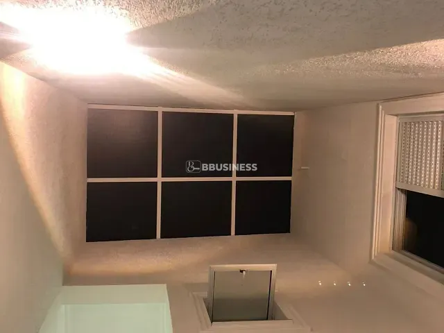 Sobrado 3 quartos e 2 banheiros, à venda, no bairro Jardim das Maravilhas em Santo André