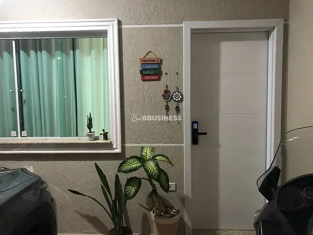 Sobrado 3 quartos e 2 banheiros, à venda, no bairro Jardim das Maravilhas em Santo André