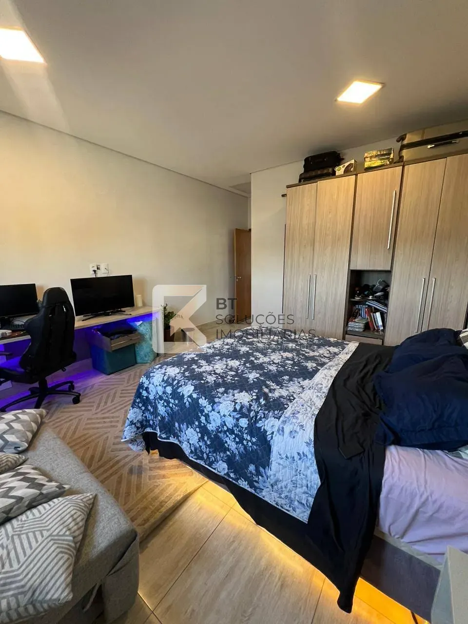Sobrado, 3 quartos, 219 m² - Foto 23