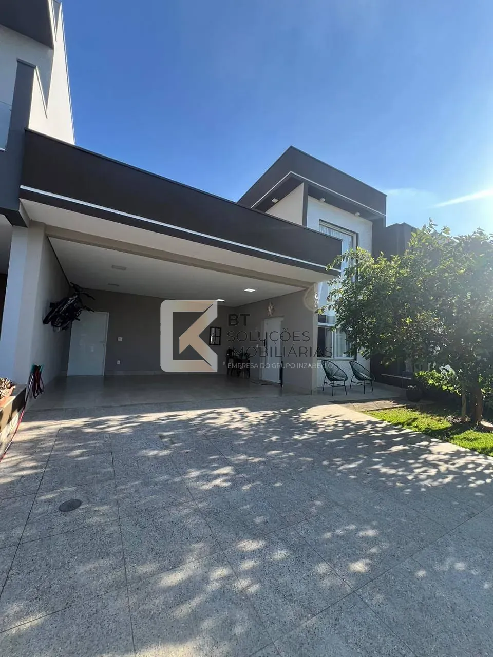 Sobrado, 3 quartos, 219 m² - Foto 2