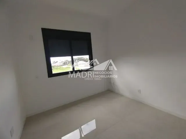 Sobrado 3 quartos e 3 banheiros, à venda, no bairro Praia de Fora em Palhoça