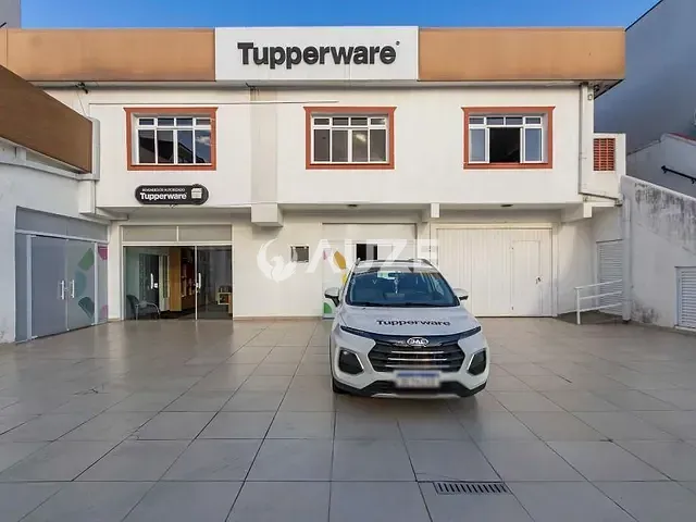 Sobrado com 473m² 5 quartos e 9 banheiros, à venda, no bairro Parolin em Curitiba