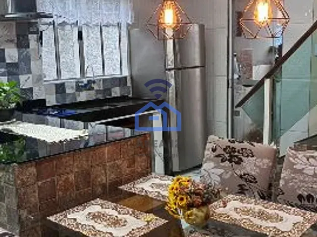 Sobrado com 250m² 3 quartos e 2 banheiros, à venda, no bairro Morro do Algodão em Caraguatatuba