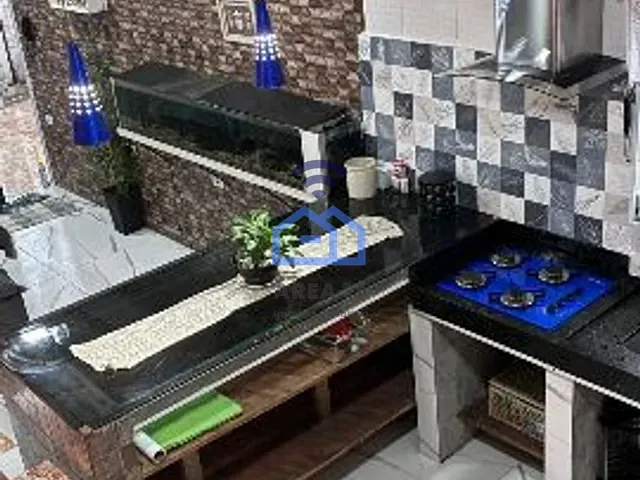 Sobrado com 250m² 3 quartos e 2 banheiros, à venda, no bairro Morro do Algodão em Caraguatatuba