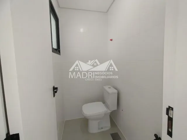 Sobrado 3 quartos e 3 banheiros, à venda, no bairro Praia de Fora em Palhoça