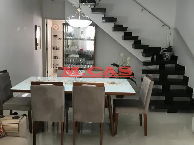 Sobrado com 168m² 3 quartos e 1 banheiro, à venda, no bairro Vila Canero em São Paulo