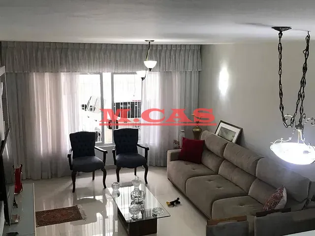 Sobrado com 168m² 3 quartos e 1 banheiro, à venda, no bairro Vila Canero em São Paulo