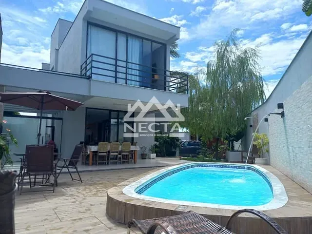 Sobrado com 380m² 3 quartos e 3 banheiros, à venda, no bairro Poiares em Caraguatatuba