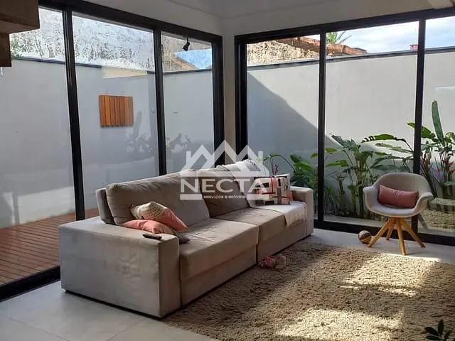 Sobrado com 380m² 3 quartos e 3 banheiros, à venda, no bairro Poiares em Caraguatatuba