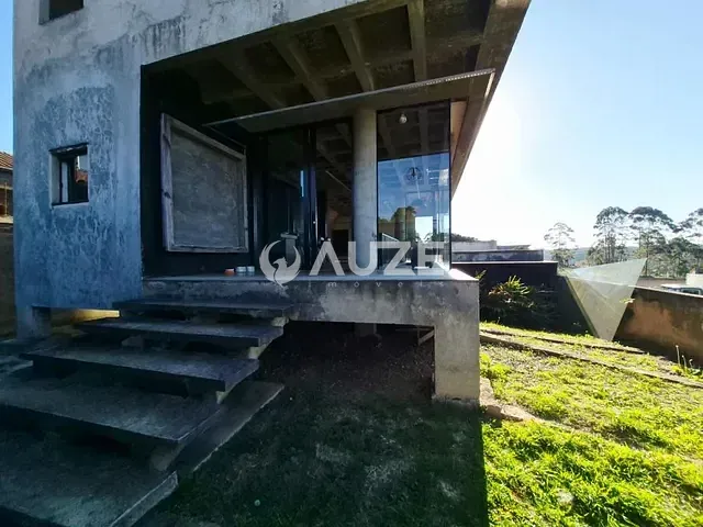 Sobrado com 292m² 3 quartos e 4 banheiros, à venda, no bairro Pilarzinho em Curitiba