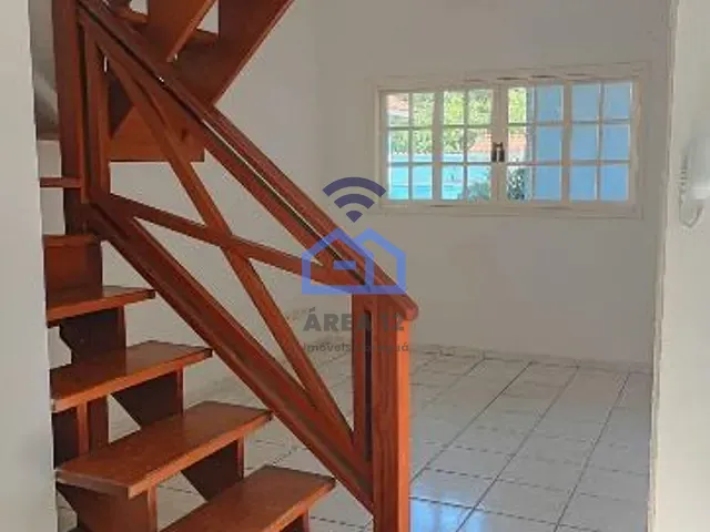 Sobrado 2 quartos e 3 banheiros, para alugar, no bairro Loteamento Balneário Camburi em Caraguatatuba