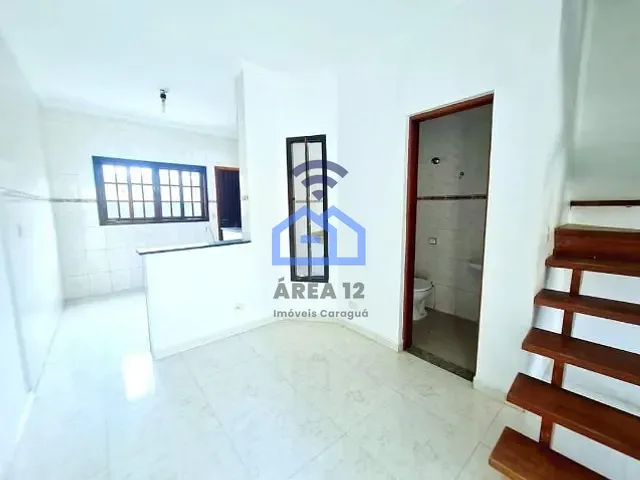 Sobrado 2 quartos e 3 banheiros, para alugar, no bairro Loteamento Balneário Camburi em Caraguatatuba