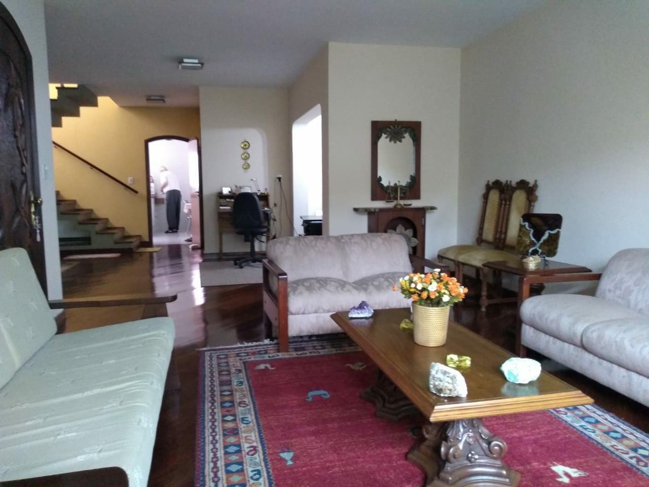 Sobrado à venda 3 Quartos, 1 Suite, 4 Vagas, 320M², Santa Paula, São Caetano do Sul - SP