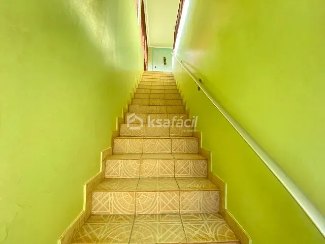 Sobrado com 360m² 3 quartos e 2 banheiros, à venda, no bairro Vila Bandeirante em Campo Grande