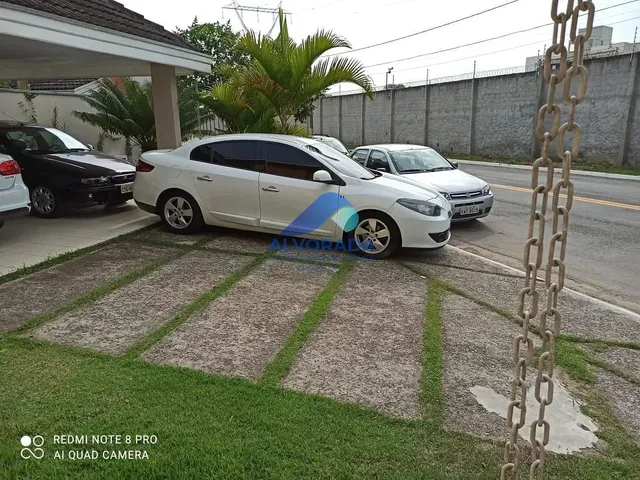 Sobrado com 307m² 4 quartos e 6 banheiros, à venda, no bairro Urbanova em São José Dos Campos