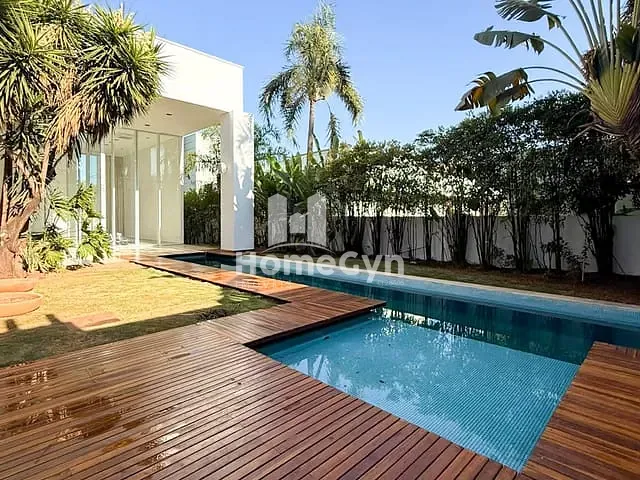 Sobrado 4 quartos e 6 banheiros, para alugar, no bairro Residencial Alphaville Flamboyant em Goiânia