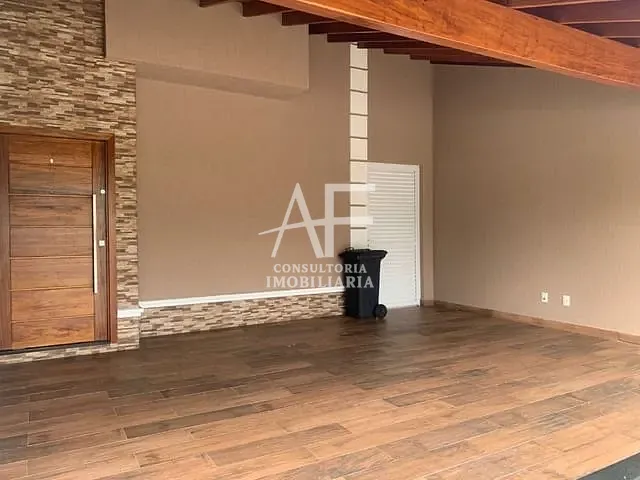 Sobrado com 300m² 4 quartos e 3 banheiros, à venda, no bairro Piracangaguá em Taubaté