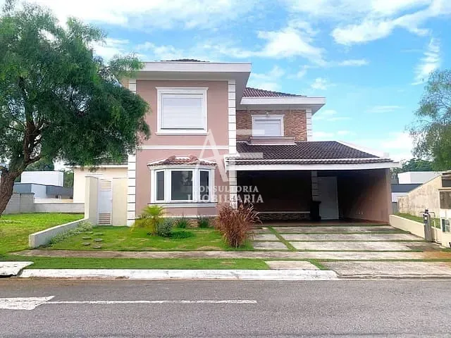Sobrado com 300m² 4 quartos e 3 banheiros, à venda, no bairro Piracangaguá em Taubaté