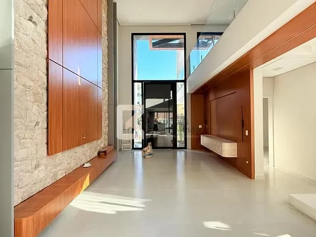 Sobrado com 360m² 3 quartos e 5 banheiros, à venda, no bairro Vila Inglesa em Indaiatuba