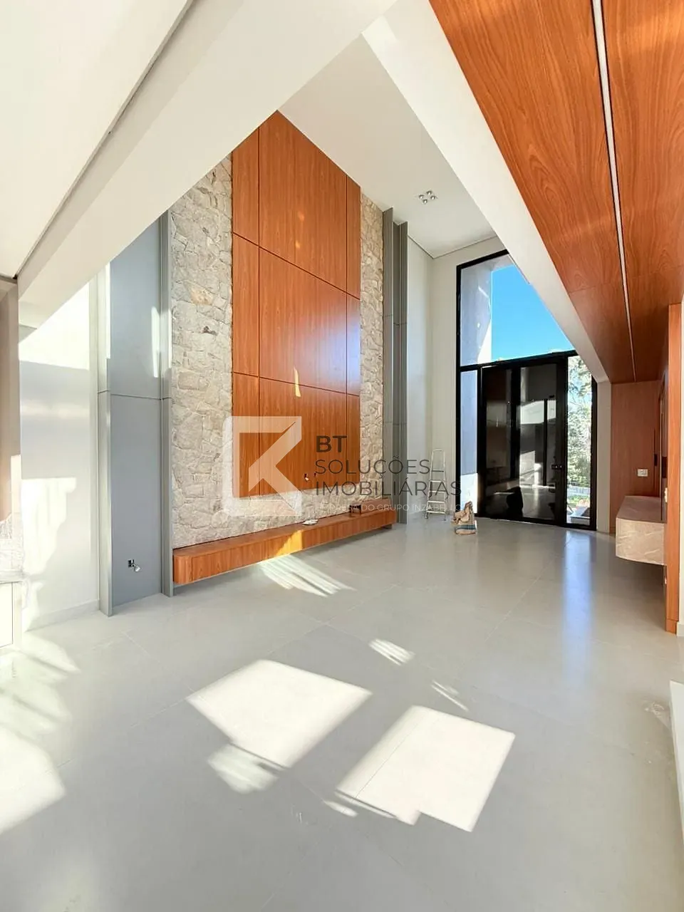 Sobrado, 3 quartos, 327 m² - Foto 3