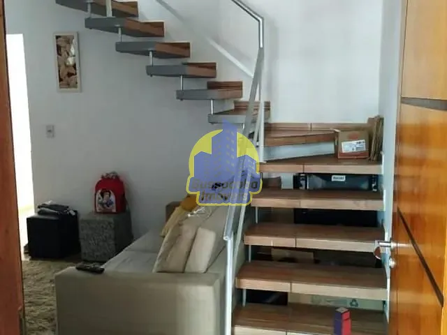 Sobrado com 125m² 3 quartos e 3 banheiros, à venda, no bairro Jardim Primeiro de Maio (Chácara Fazendinha) em Osasco