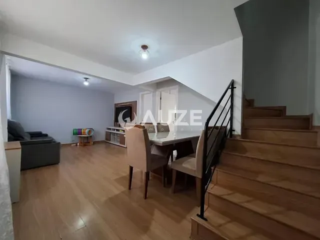 Sobrado com 81m² 3 quartos e 3 banheiros, à venda, no bairro Alto Boqueirão em Curitiba