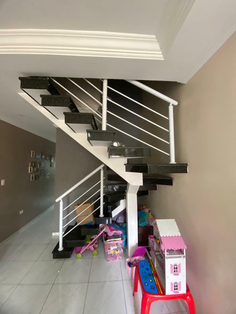 Sobrado à venda 3 Quartos, 1 Suite, 2 Vagas, 90M², Vila Alpina, São Paulo - SP