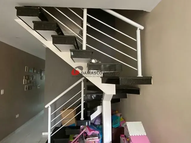 Sobrado com 90m² 3 quartos e 1 banheiro, à venda, no bairro Vila Alpina em São Paulo