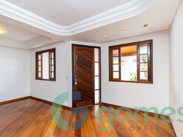 Casa com 212m² 3 quartos e 4 banheiros, à venda, no bairro Capão da Imbuia em Curitiba