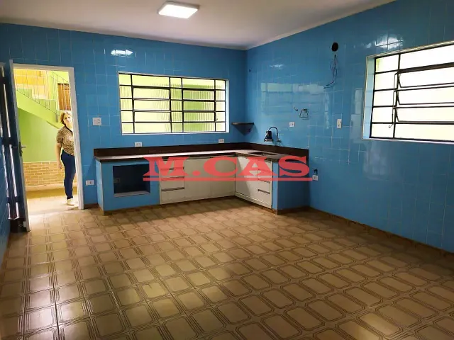 Sobrado 4 quartos e 3 banheiros, para alugar, no bairro Vila Regente Feijó em São Paulo