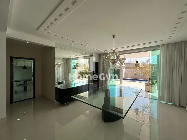 Sobrado com 676m² 3 quartos e 5 banheiros, à venda, no bairro Residencial Alphaville Flamboyant em Goiânia