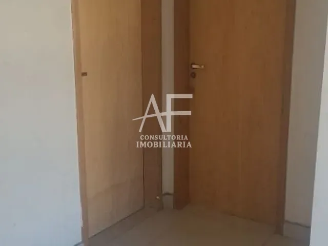 Sobrado com 160m², para alugar, no bairro Jardim Esplanada em São José dos Campos