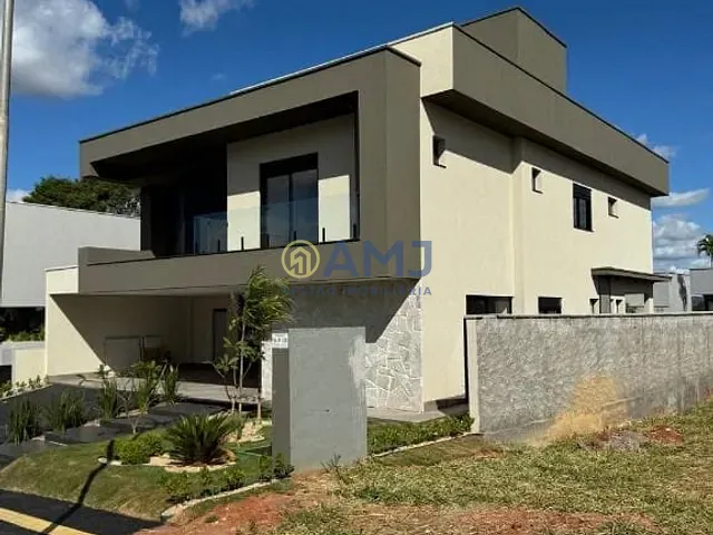 Sobrado com 441m² 4 quartos e 5 banheiros, à venda, no bairro Residencial Goiânia Golfe Clube em Goiânia