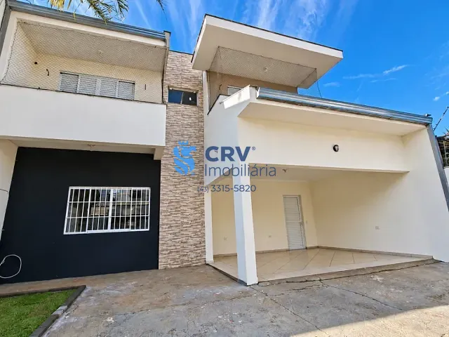 Sobrado com 200m² 3 quartos e 4 banheiros, para alugar, no bairro Conjunto Habitacional Marumbi em Londrina