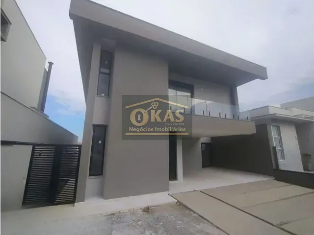 Sobrado com 208m² 3 quartos e 5 banheiros, à venda, no bairro Fazenda Rodeio em Mogi das Cruzes