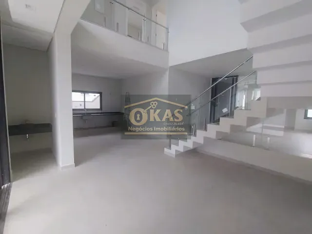 Sobrado com 208m² 3 quartos e 5 banheiros, à venda, no bairro Fazenda Rodeio em Mogi das Cruzes