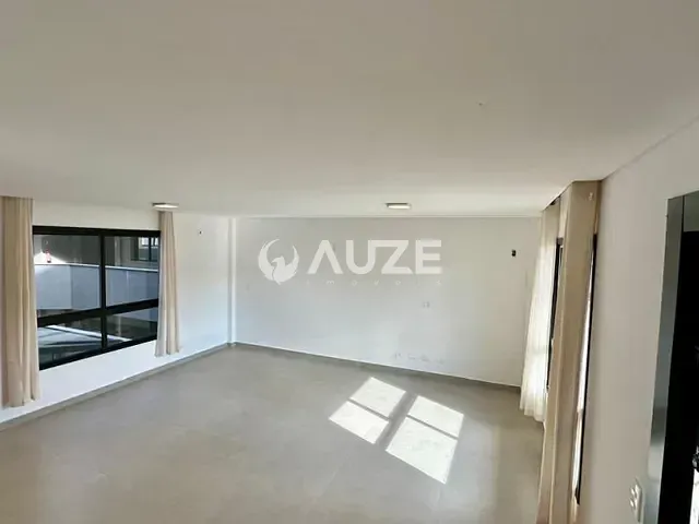 Sobrado com 153m² 3 quartos e 3 banheiros, à venda, no bairro Portão em Curitiba