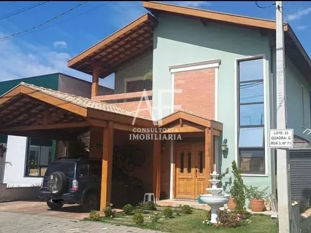 Sobrado com 306m² 3 quartos e 3 banheiros, à venda, no bairro Vila Nossa Senhora Auxiliadora em Tremembé