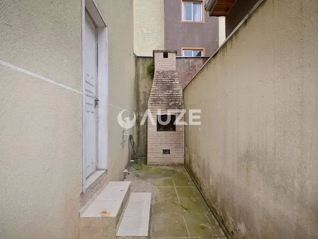 Sobrado com 117m² 3 quartos e 3 banheiros, à venda, no bairro Cristo Rei em Curitiba