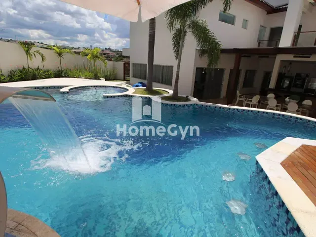 Sobrado com 1400m² 5 quartos e 5 banheiros, para alugar, no bairro Residencial Alphaville Flamboyant em Goiânia