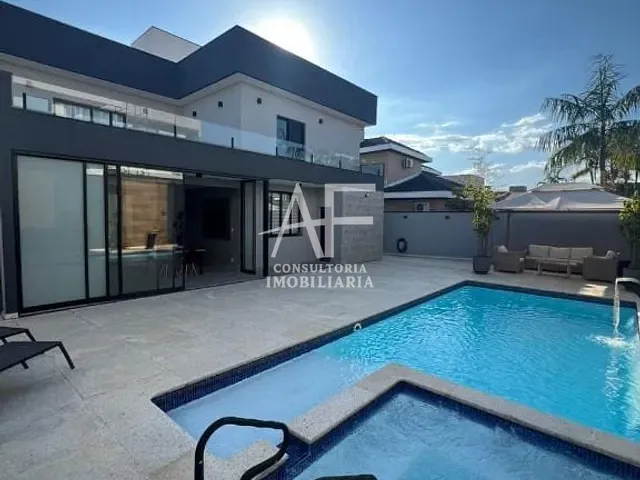 Sobrado com 450m² 3 quartos e 5 banheiros, à venda, no bairro Pinhão em Taubaté