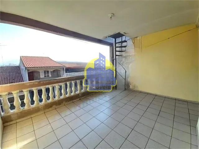 Sobrado com 195m² 2 quartos e 2 banheiros, à venda, no bairro Bandeiras em Osasco