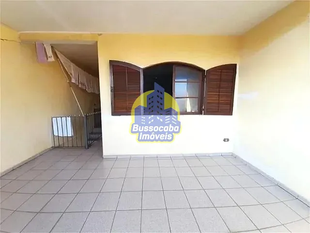 Sobrado com 195m² 2 quartos e 2 banheiros, à venda, no bairro Bandeiras em Osasco