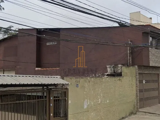 Sobrado com 325m² 6 quartos e 2 banheiros, à venda, no bairro Baeta Neves em São Bernardo do Campo