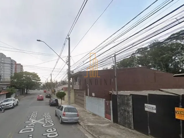 Sobrado com 325m² 6 quartos e 2 banheiros, à venda, no bairro Baeta Neves em São Bernardo do Campo